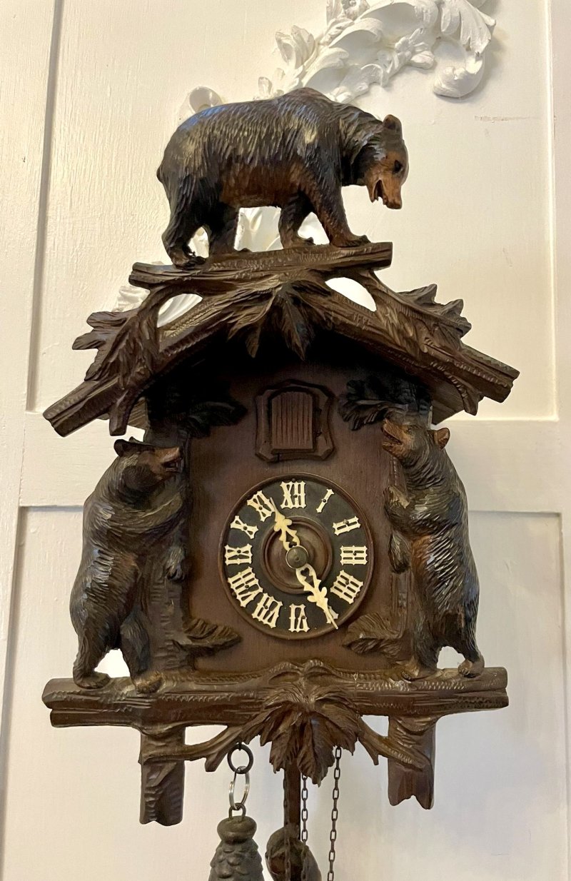Quality Antique Black Forest Carved Bear Cuckoo Clock - Image 2